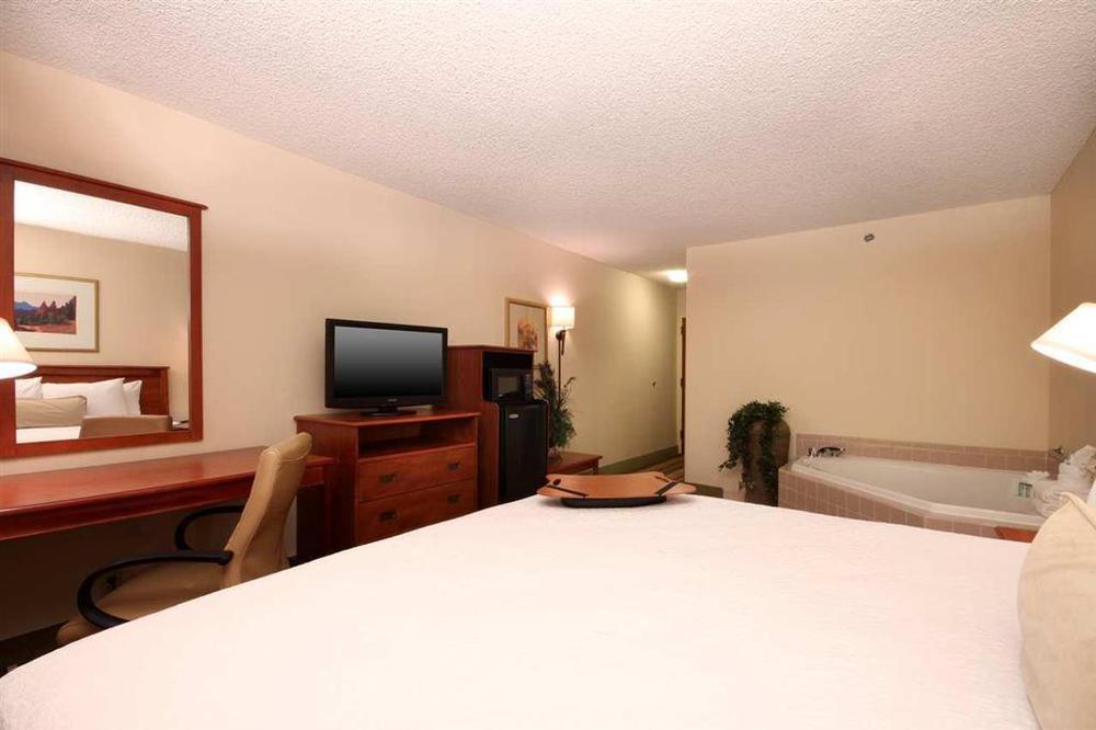 Hampton Inn Phoenix-Chandler Room photo