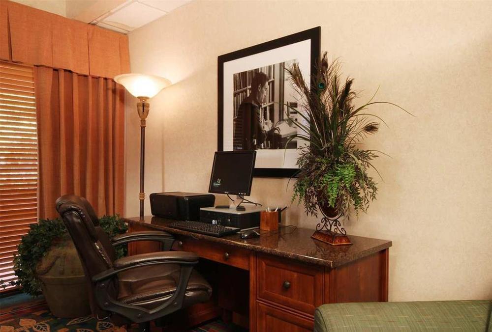 Hampton Inn Phoenix-Chandler Room photo