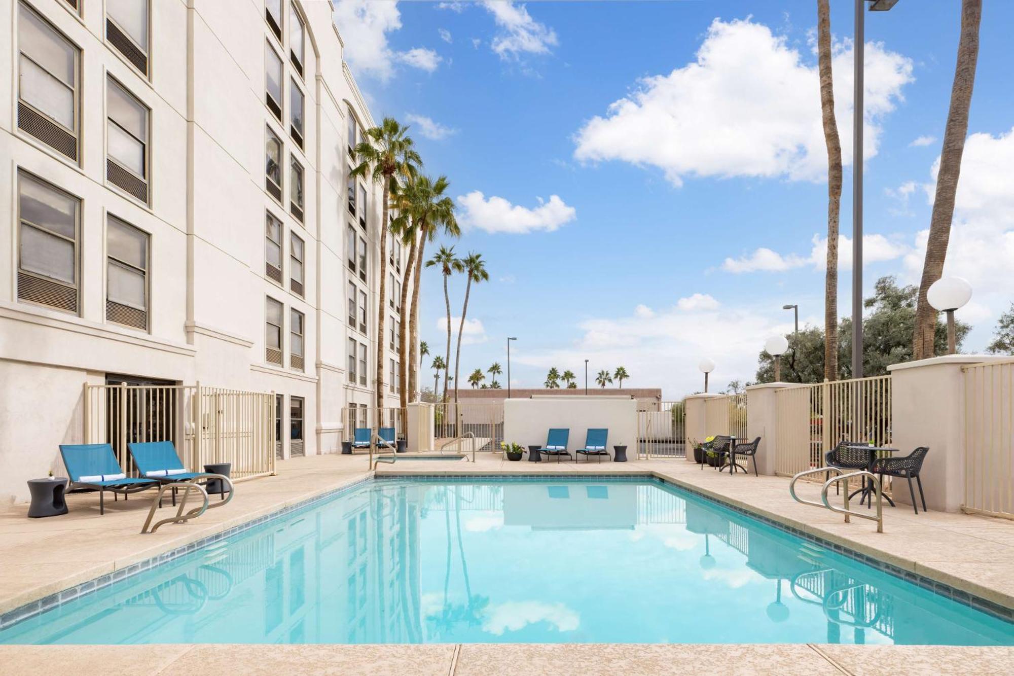 Hampton Inn Phoenix-Chandler Exterior photo