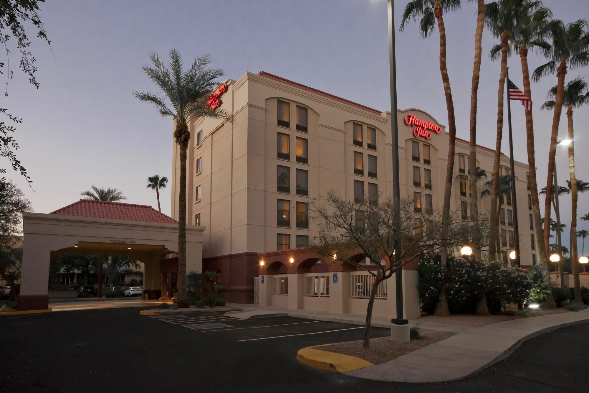 Hampton Inn Phoenix-Chandler Exterior photo